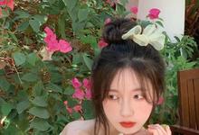 网红美女梨涡允允，扎着丸子头，笑容满面，又纯又欲-沐风文化