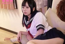 MIDE-642 上京赶考的可爱表妹「七沢みあ」忘记带内裤 表哥忍不住诱惑抓来发洩-沐风文化