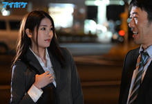 IPX-515 正妹OL「枫カレン」没穿内衣裤诱惑死会同事 女友视讯中还表演口技-沐风文化